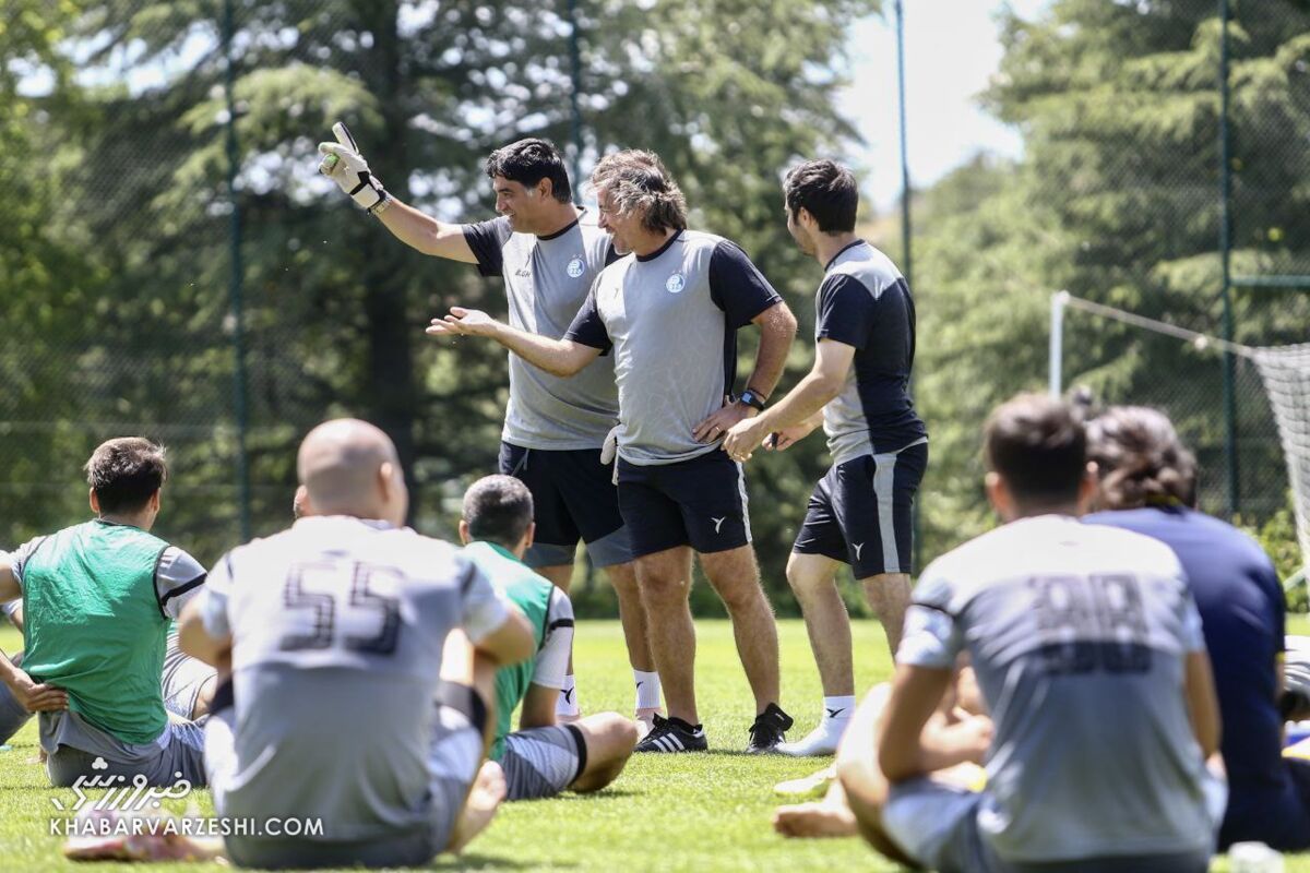 سؤال بازیکنان استقلال: اسکوچیچ کجاست؟/ می دانیم ملوان حریفی دردسرساز است!