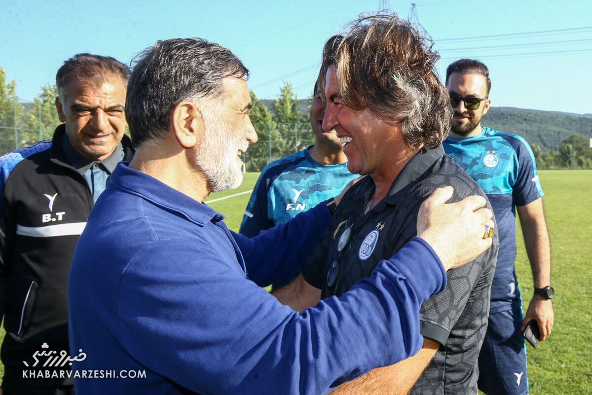 آجورلو جرأت نداشت برای استقلال مربی ایرانی بیاورد!/ خسرو به خاطر رابطه با مدیرعامل استقلال پست گرفت/ بهترین گزینه برای آبی ها نکونام بود