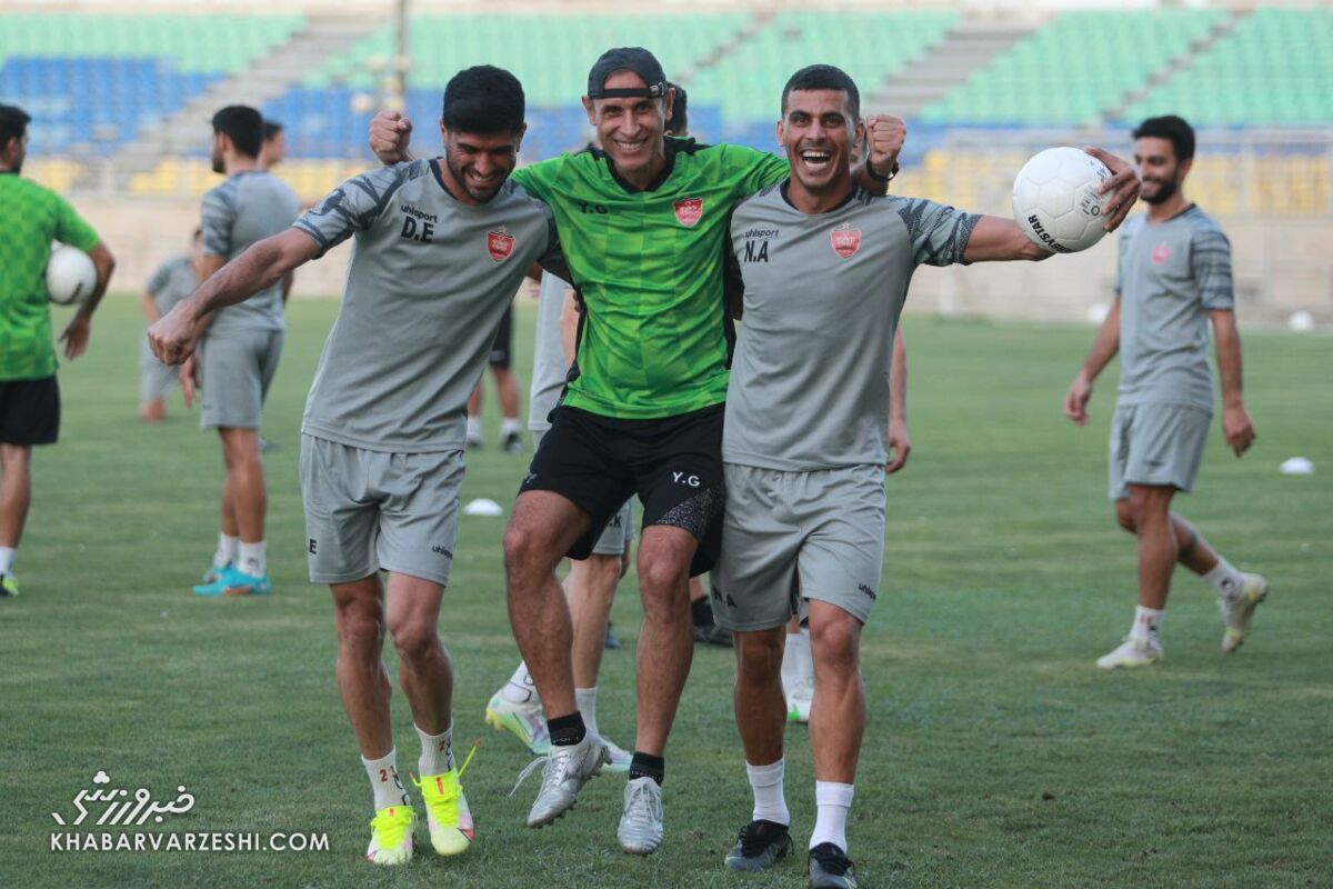 لیگ شروع که شد گلمحمدی می فهمد کت تن کیست/ وقتی قهر یحیی با درویش تکذیب شد پس یعنی قهرند/ نگرانم سر پرسپولیسی ها گیج برود!