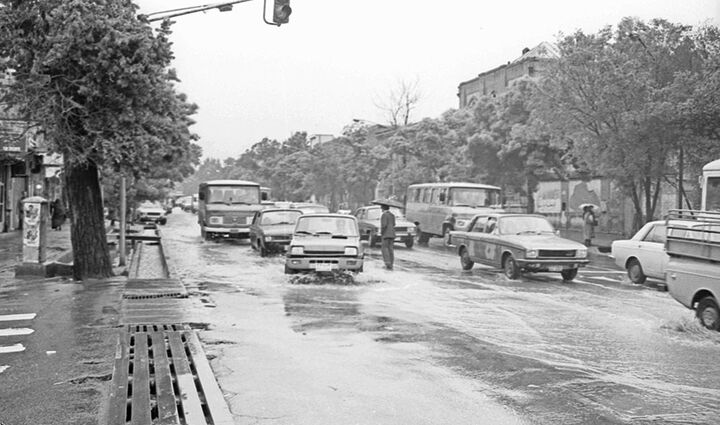 عکسهای ثبتشده از سیلهای سال ۱۳۶۵ در تهران