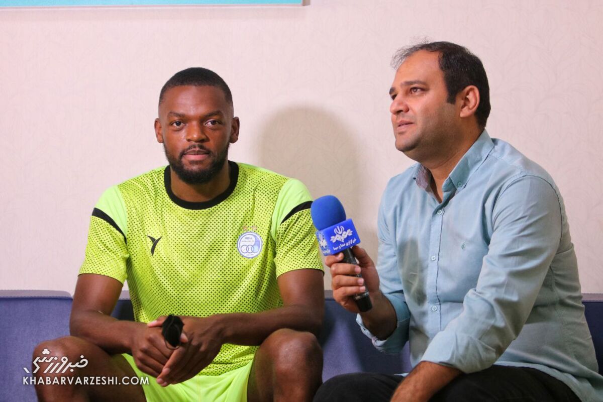 زالوهایی در لباس ایجنت یا همان دلال؛ استقلال یک سوم بودجه ملوان را صرف ایجنت بازیکنش کرد!/ اختلاف طبقاتی در فوتبال ایران