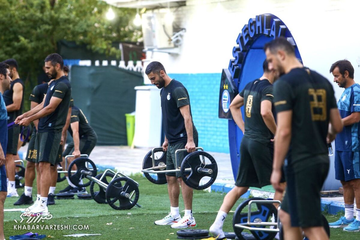 بمب استقلال هفته اول را از دست داد!/ لژیونر تازه برگشته شاید به مس کرمان برسد