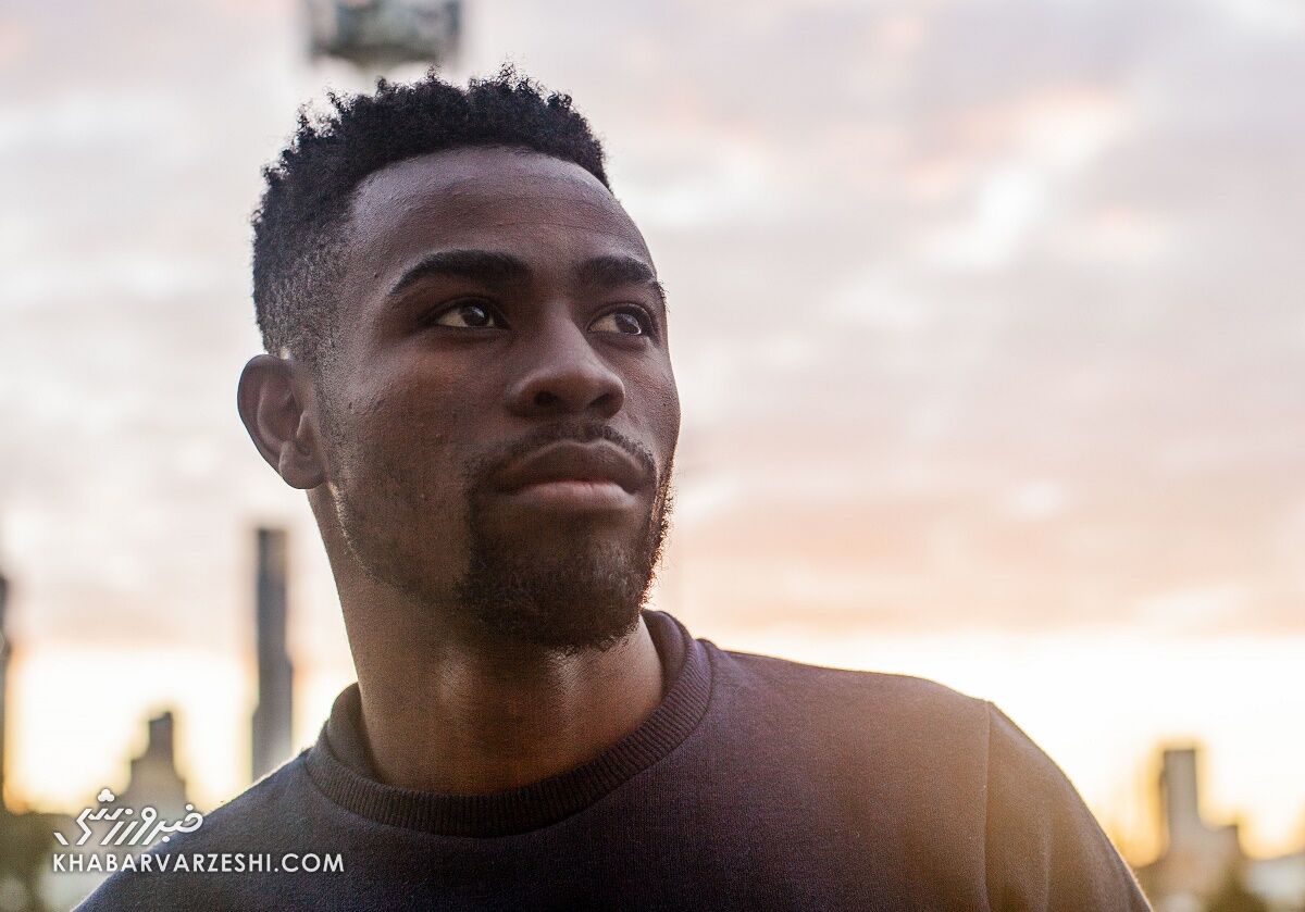 داستان زندگی خرید جدید سپاهان؛ وقتی ۴ ماهه بود تا آستانه مرگ رفت/ من در اردوگاه پناهندگان بزرگ شدم