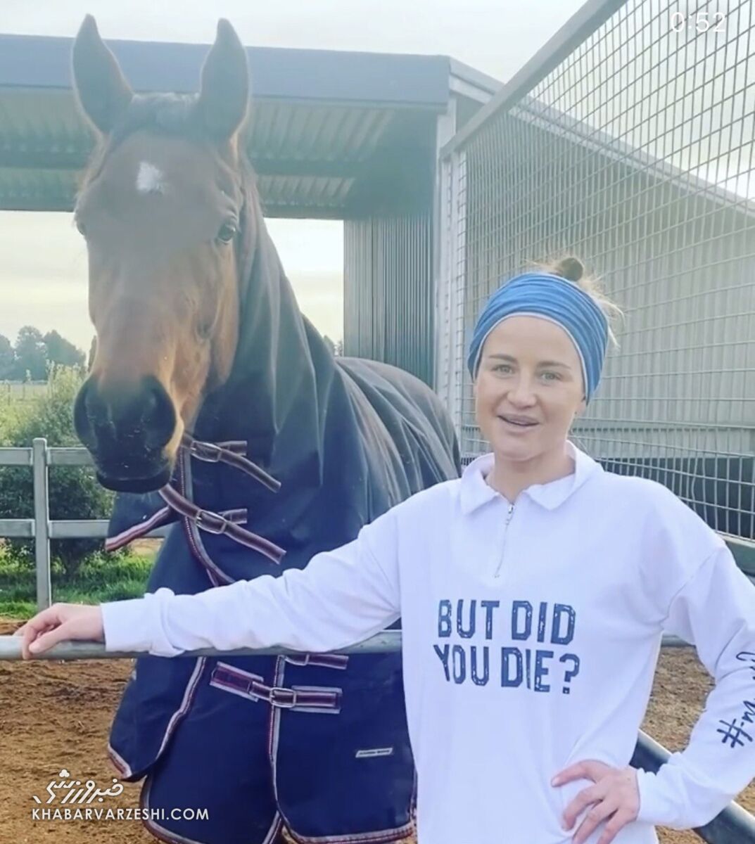 ماجرای آشنایی سردار آزمون با مربی زن مشهور سوارکاری/ اولین پیام مهاجم تیم ملی به میشل پین/ با هم در اینستاگرام آشنا شدند اما...
