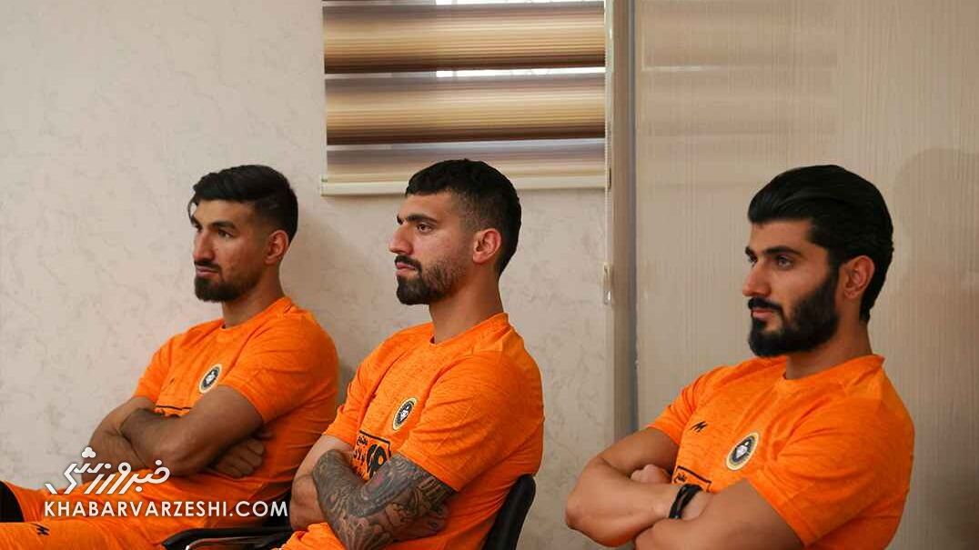 چرا مسابقه استقلال بدون تماشاگر شد؟/ مادران فوتبالیست ها دوست دارند به استادیوم بروند/ شاید استقلالی های سپاهان درست بازی نکنند