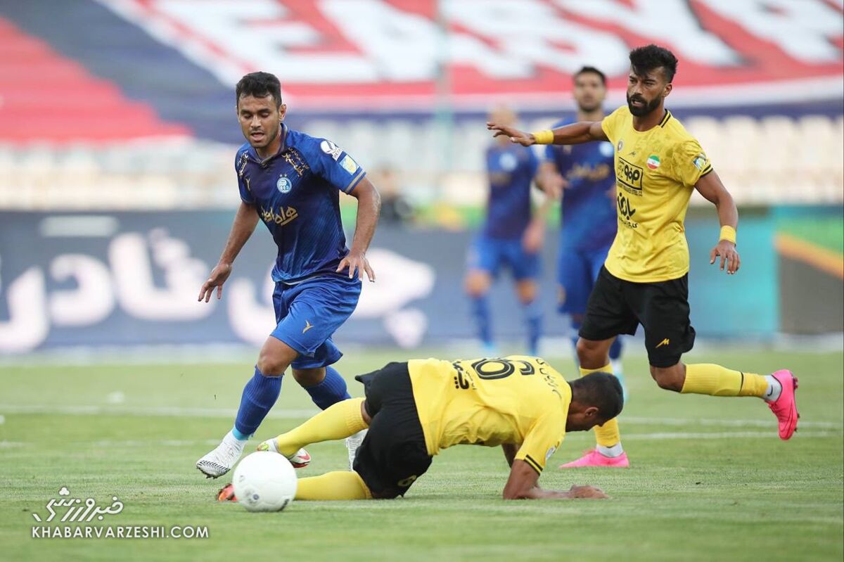 تغییر ترکیب استقلال به شکل باورنکردنی و خطرناک/ انقلاب در خط حمله