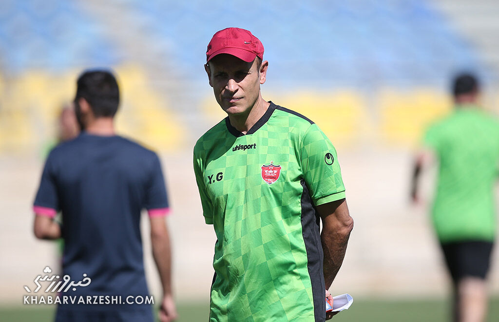 گلمحمدی: ذوبآهن ۱۰ نفره به هدف خودش رسید/ از شرایط لوکادیا اطلاعات زیادی نداریم گلمحمدی: ذوبآهن ۱۰ نفره به هدف خودش رسید/ از شرایط لوکادیا اطلاعات زیادی نداریم