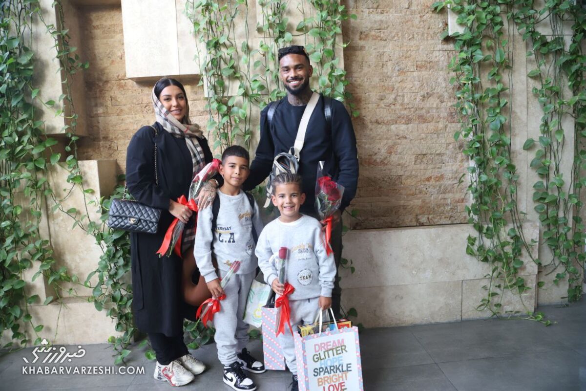 عکس| پیام خاص خانواده لوکادیا به زبان فارسی در خصوص ایران/ پست تند مهاجم هلندی پاسخ داده شد؟ عکس| پیام خاص خانواده لوکادیا به زبان فارسی در خصوص ایران/ پست تند مهاجم هلندی پاسخ داده شد؟