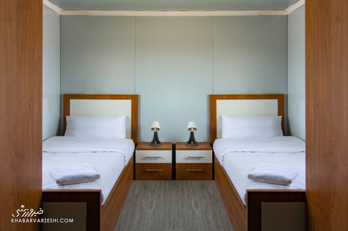 نگاه هوادار رقیب ایران به شرایط عجیب توریستها در جامجهانی ۲۰۲۲ قطر/ از ممنوعیت فحش دادن گرفته تا اقامت در «شهر کاروان»