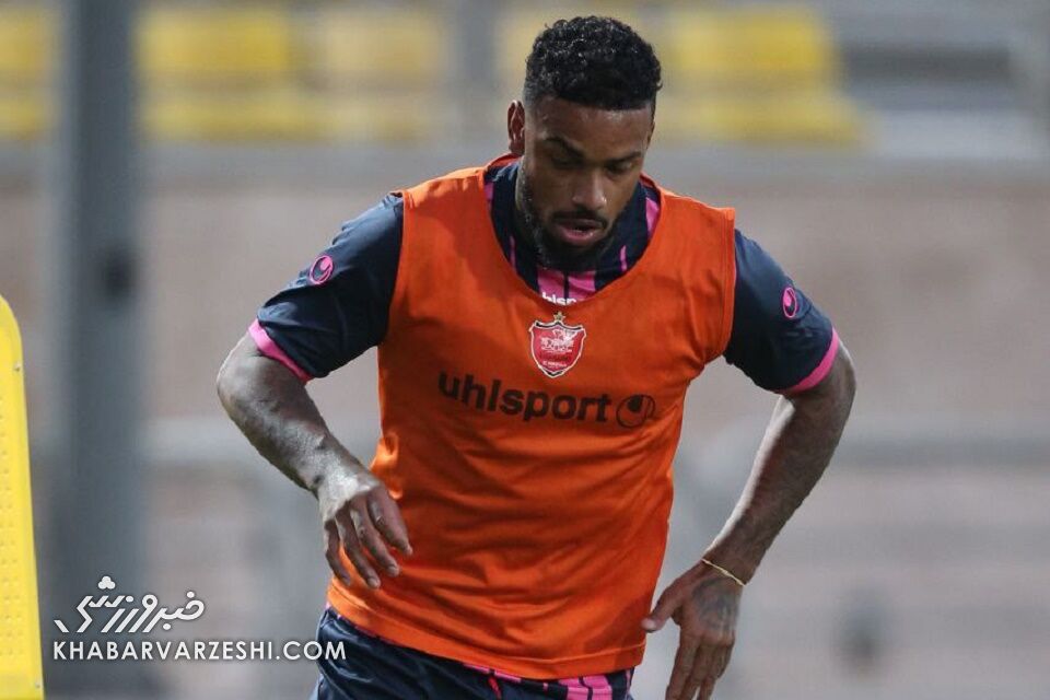 اگر لوکادیا مثل همان کلیپ باشد عالی است!/ زور پرسپولیس به همه رقبا می چربد/ مطمئنم درباره ورود بانوان حریف دنیا نمی شویم