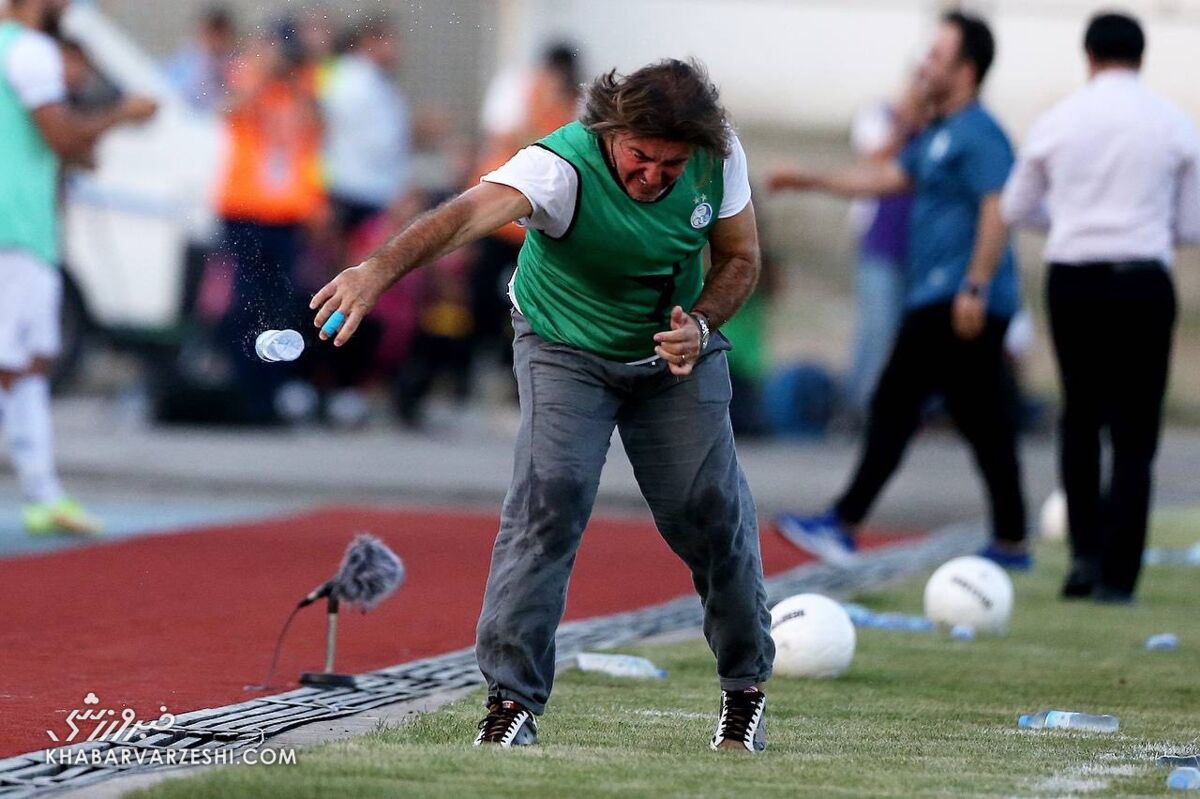 ساپینتو حق داشت به برانکارد لگد بزند؛ نشانه تعصبش بود/ خیابانی طنّاز است و باید با مهران مدیری کار کند/ پرسپولیس از دست فولاد در رفت