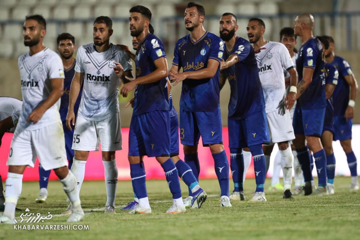 آقای خیابانی! تاج پاکترین تیم بود/ ساپینتو از کی روش خط گرفته و میخواهد سوار ما شود/ او بداند اینجا نباید شلنگ تخته بیاندازد