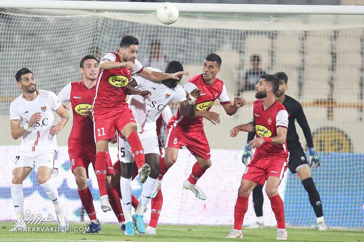 پرسپولیس ۰ - فولاد ۰/ مچاندازی بیحاصل یحیی و نکو؛ گلنزنی سرخها ۱۸۰ دقیقهای شد پرسپولیس ۰ - فولاد ۰/ مچاندازی بیحاصل یحیی و نکو؛ گلنزنی سرخها ۱۸۰ دقیقهای شد