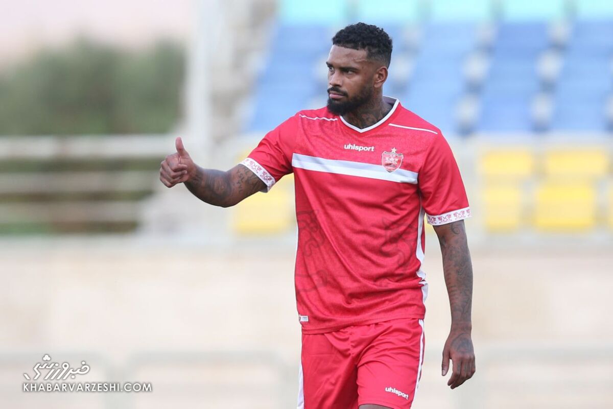 عکس | بمب پرسپولیسیها نمره شد/ شماره بازیکن پرافتخار به مهاجم هلندی رسید   عکس | بمب پرسپولیسیها نمره شد/ شماره بازیکن پرافتخار به مهاجم هلندی رسید