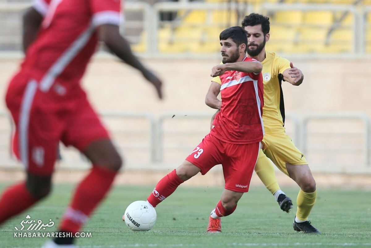 همزمان از استقلال و پرسپولیس پیشنهاد به من دادند/ هفته اول از ناراحتی خوابم نبرد همزمان از استقلال و پرسپولیس پیشنهاد به من دادند/ هفته اول از ناراحتی خوابم نبرد