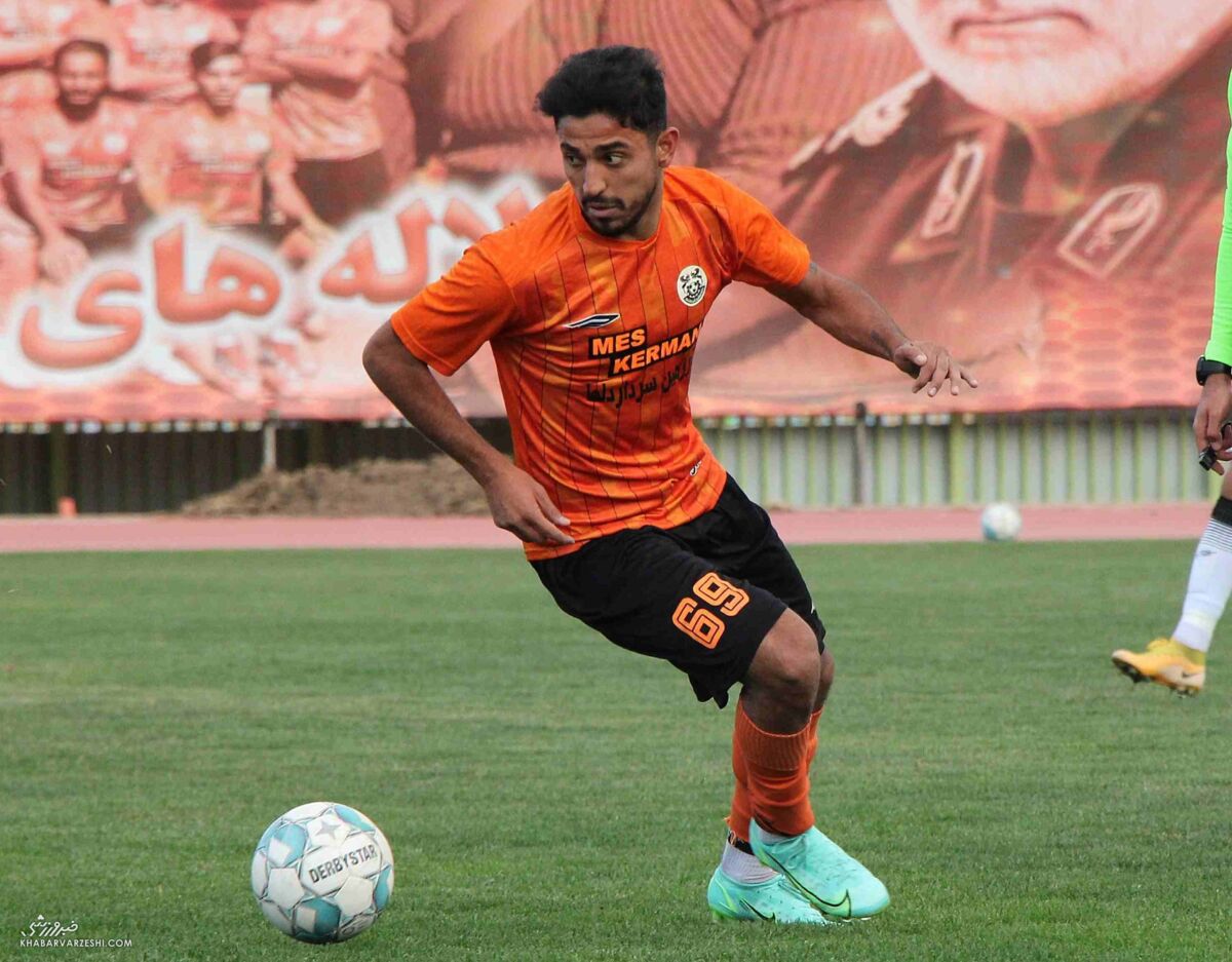 ساپینتو روی شماره ۶۹ حساس شد!/ مرد پرتغالی نگران چپ استقلال است