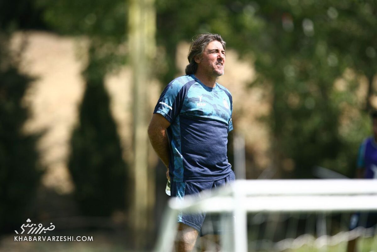 مستر ساپینتو؛ اینجا سیرک نیست/ این دلقک بازی ها باعث سرشکستگی است/ آقای آجرلوی با این آقا برخورد کن!