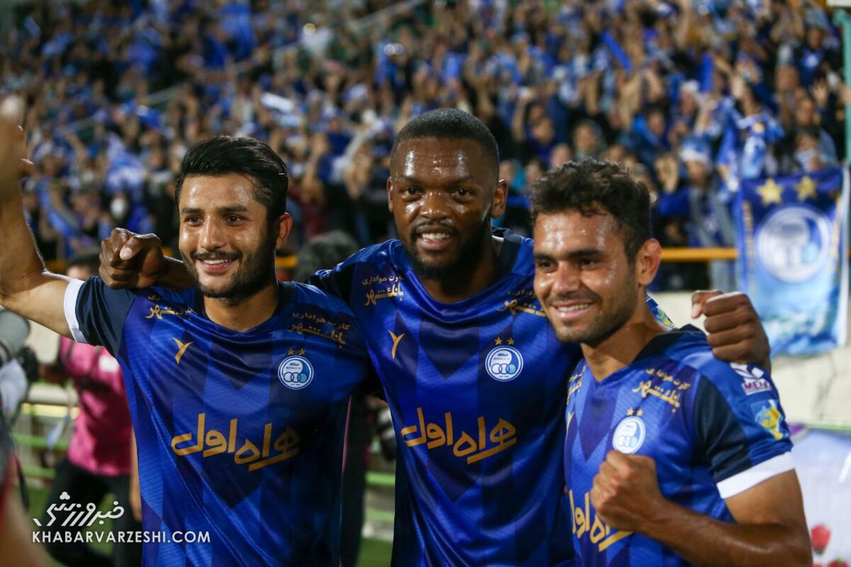 تبریک ویژه ساپینتو به دو بازیکن استقلال