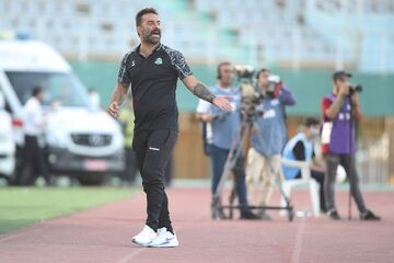 ویدیو| عمران‌زاده: چرا فقط VAR برای استقلال، سپاهان و پرسپولیس است؟