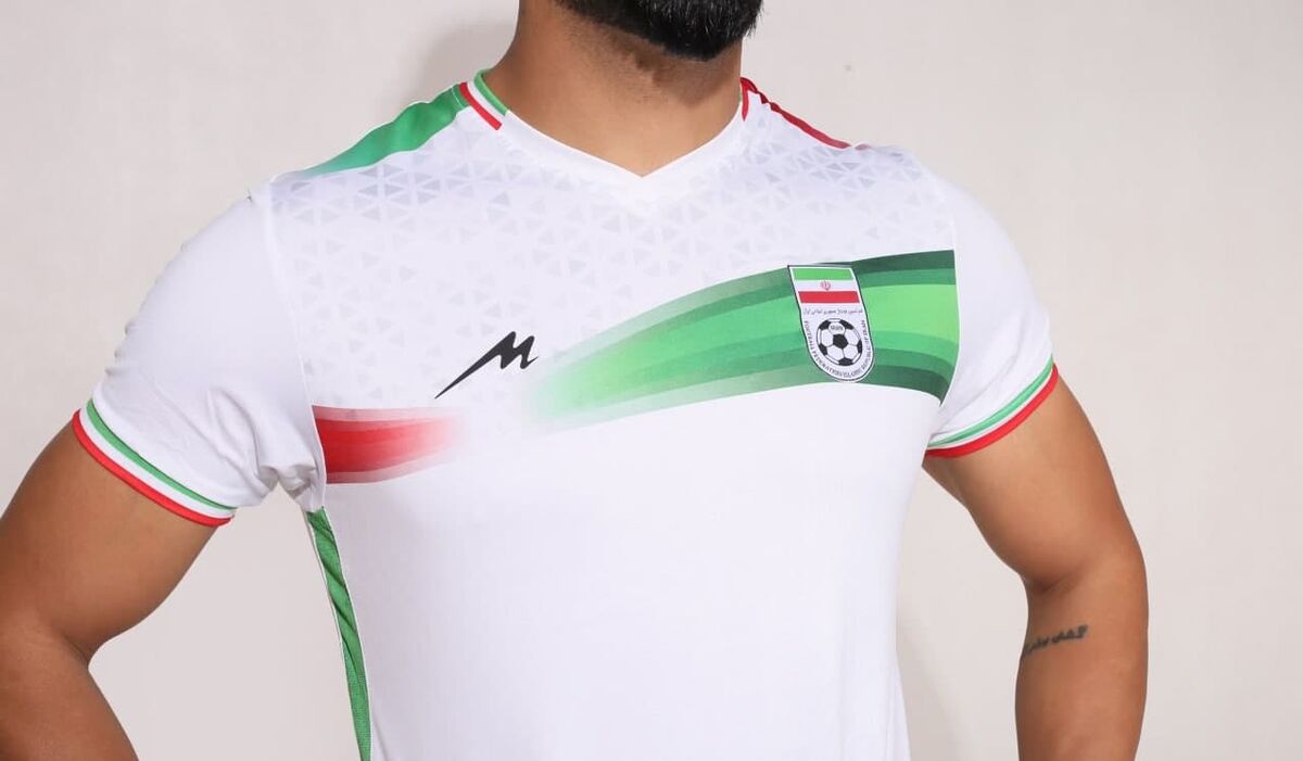 ویدیو| قرارداد عجیب تیم ملی با اسپانسر از زبان ماجدی/ فقط لباس رایگان میگیریم! ویدیو| قرارداد عجیب تیم ملی با اسپانسر از زبان ماجدی/ فقط لباس رایگان میگیریم!