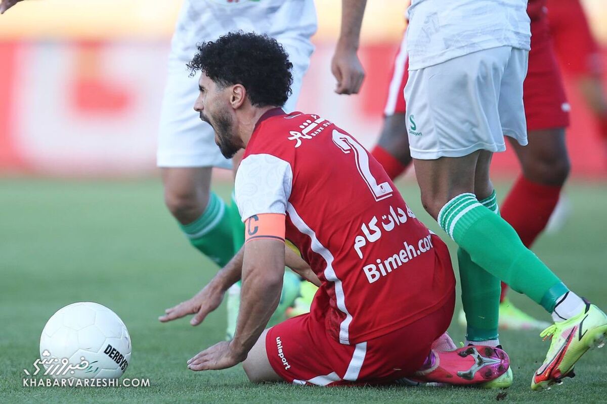 تصاویر | خوش و بش سرمربیهای استقلالی و پرسپولیسی / شوخی سروش رفیعی ببا مربی استقلالی حریف/ جایگاه خاص چهره محبوب سرخها