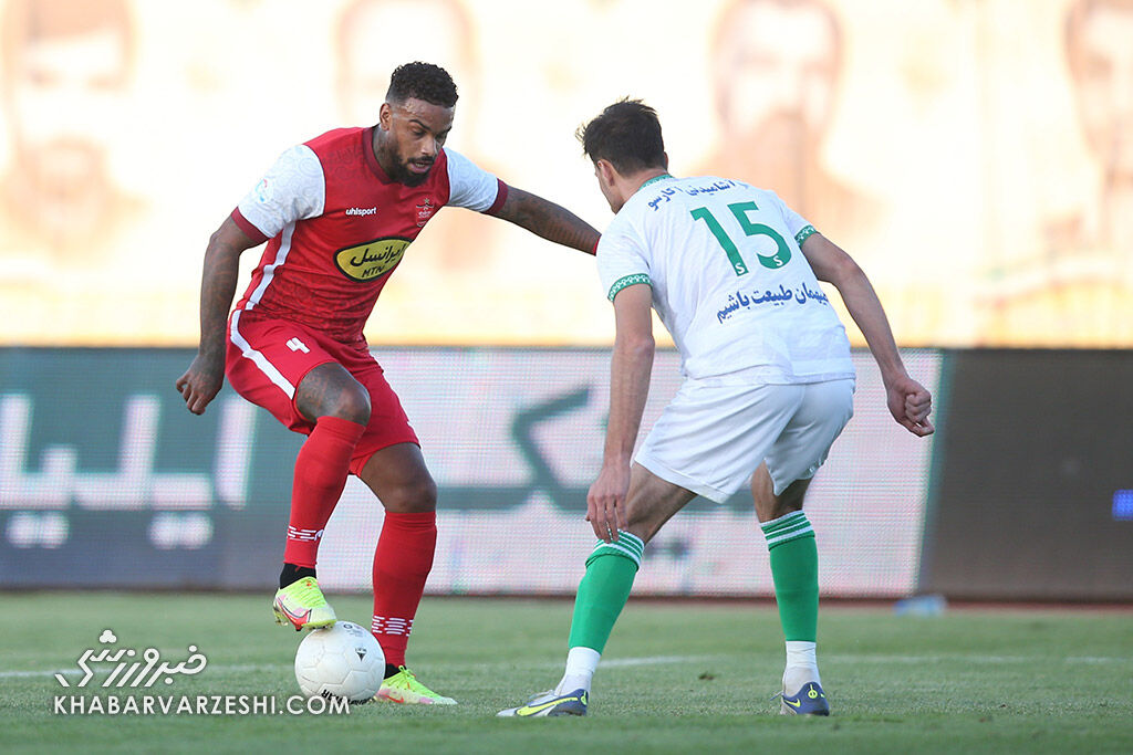 برنامه گل محمدی برای مهاجم تازه وارد پرسپولیس/ لوکادیا در ترکیب می‌ماند؟