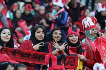 یک خبر خوب دیگر درباره حضور زنان ایرانی در ورزشگاه/ شمارش معکوس برای ورود خانم‌های پرسپولیسی به ورزشگاه آزادی