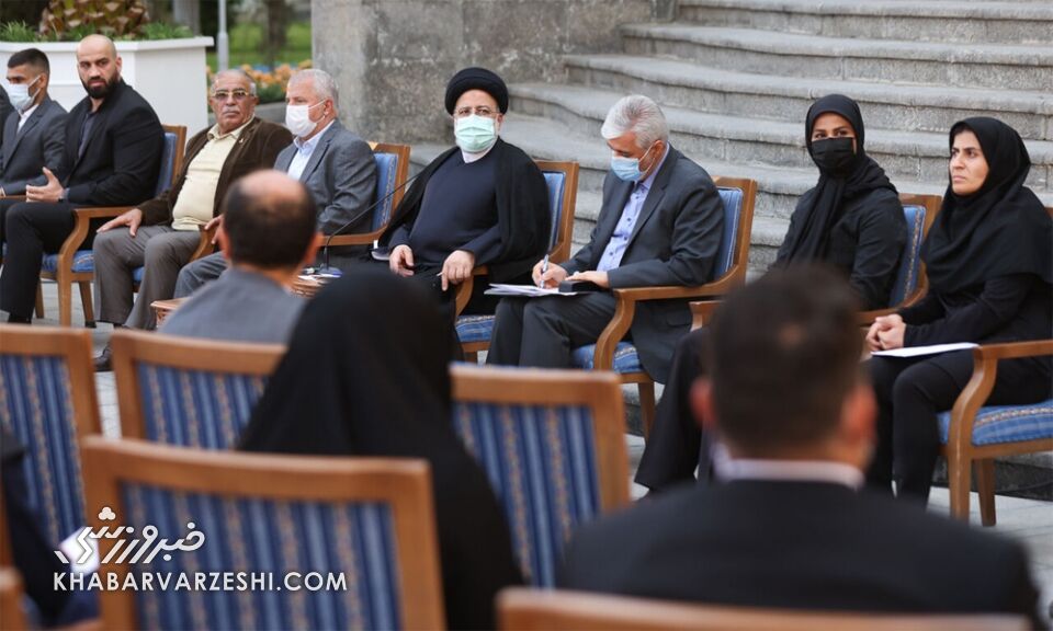 فشار فیفا نه، خود دولت تصمیم گرفت بانوان به استادیوم بروند/ دغدغه مجلس فراتر از حضور خانمها در ورزشگاه است/ خوشحالیم نیمی از جامعه به خواسته اش رسید