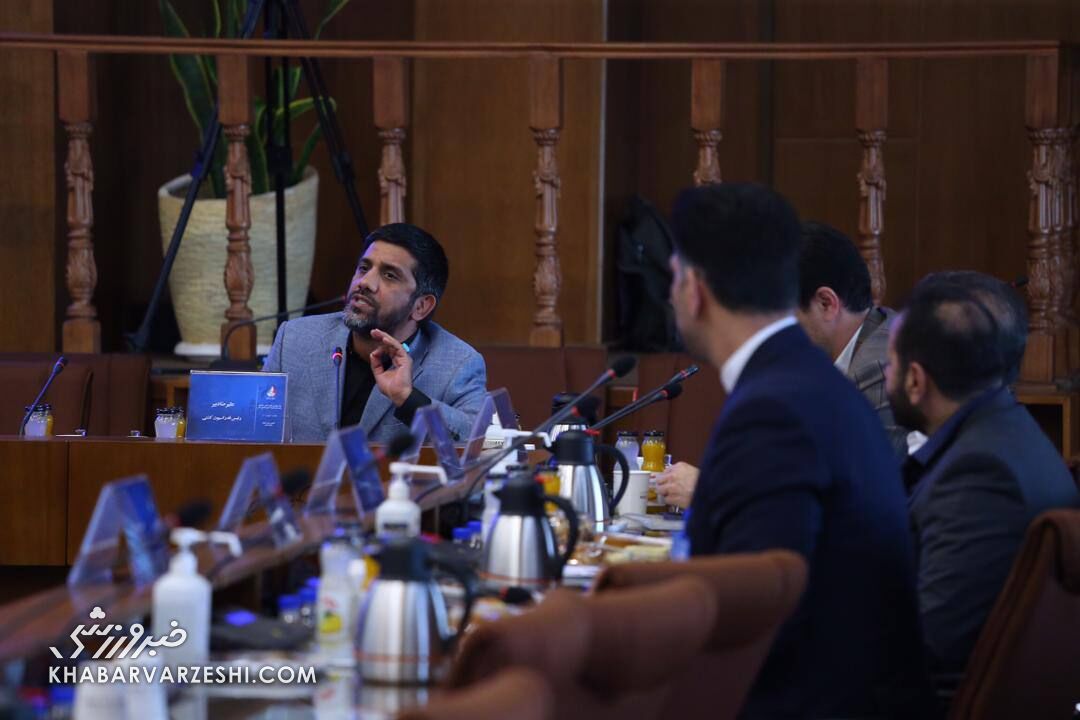 واکنش علیرضا دبیر به اقدام عجیب و بچگانه یک ملیپوش/ مقصر یا مقصران را معرفی کنید واکنش علیرضا دبیر به اقدام عجیب و بچگانه یک ملیپوش/ مقصر یا مقصران را معرفی کنید
