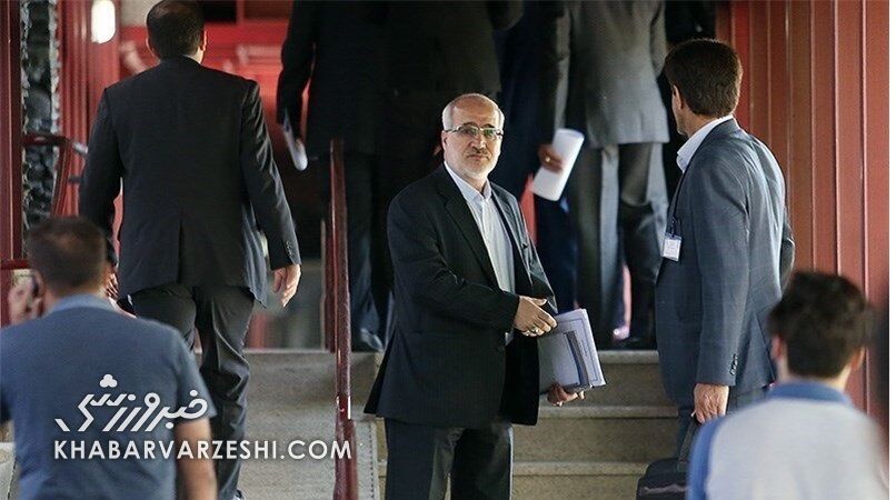 واکنش کاندیدای فدراسیون فوتبال به ماجرای برکناری یا ابقای اسکوچیچ/ اگر من رئیس شدم.../ پول سرمربی جدید را از کجا بیاوریم؟