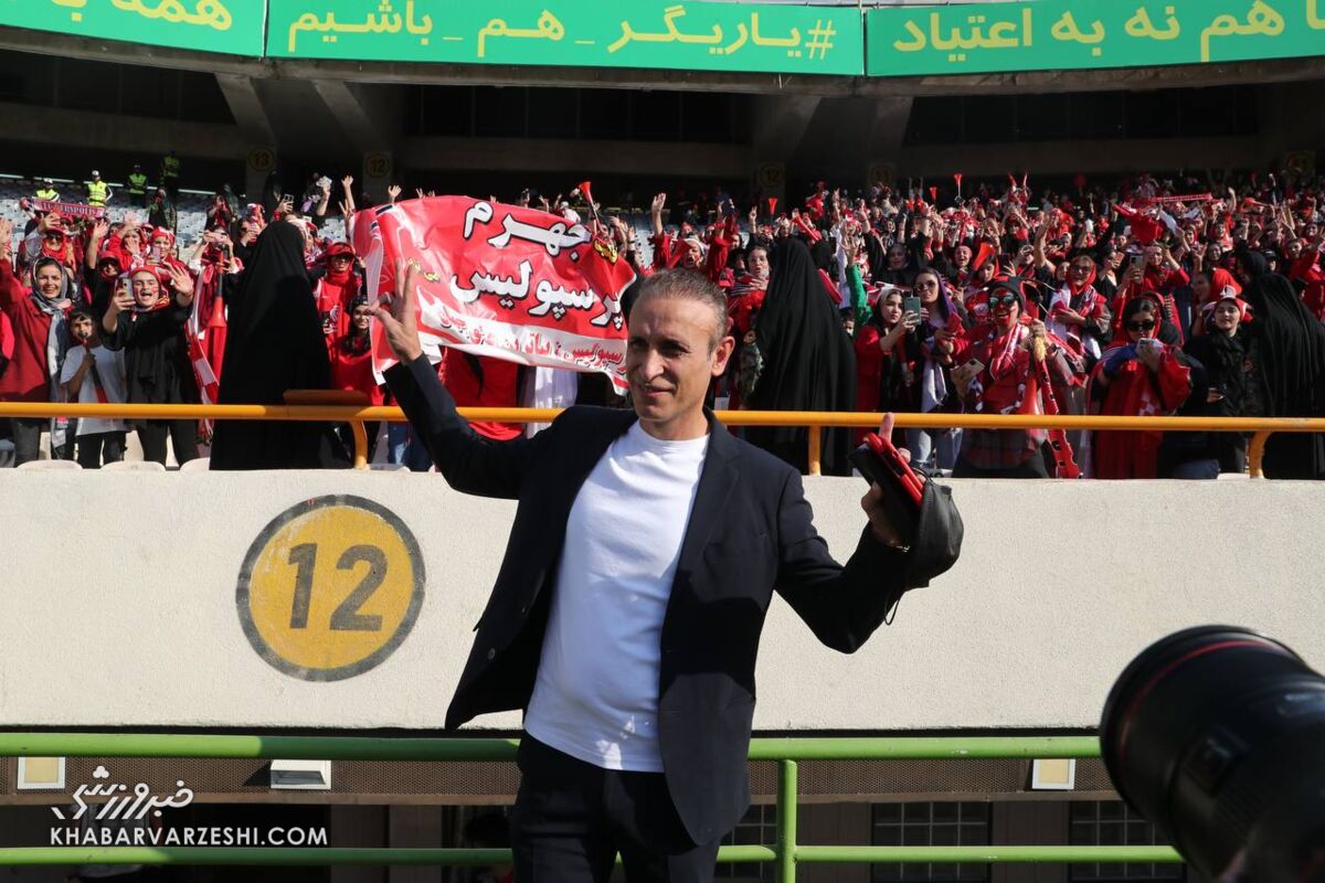 ببینید| گل محمدی به تقاضای دختران پرسپولیسی نه نگفت