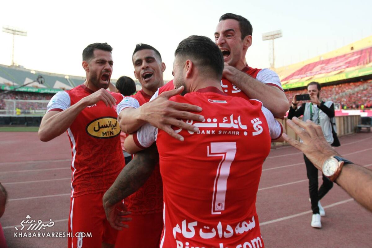 پرسپولیس چگونه به قهرمانی نیمفصل رسید؟/ وقتی گلمحمدی زنگ خطرها را جدی گرفت! پرسپولیس