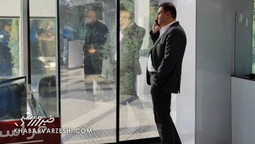 گزارشی از سنگین ترین عکس انتخابات فدراسیون فوتبال/ تاج چگونه اعضای هیئت رئیسه سورپرایز کرد؟/ همه چیز از ساعت یک بامداد آغاز شد...