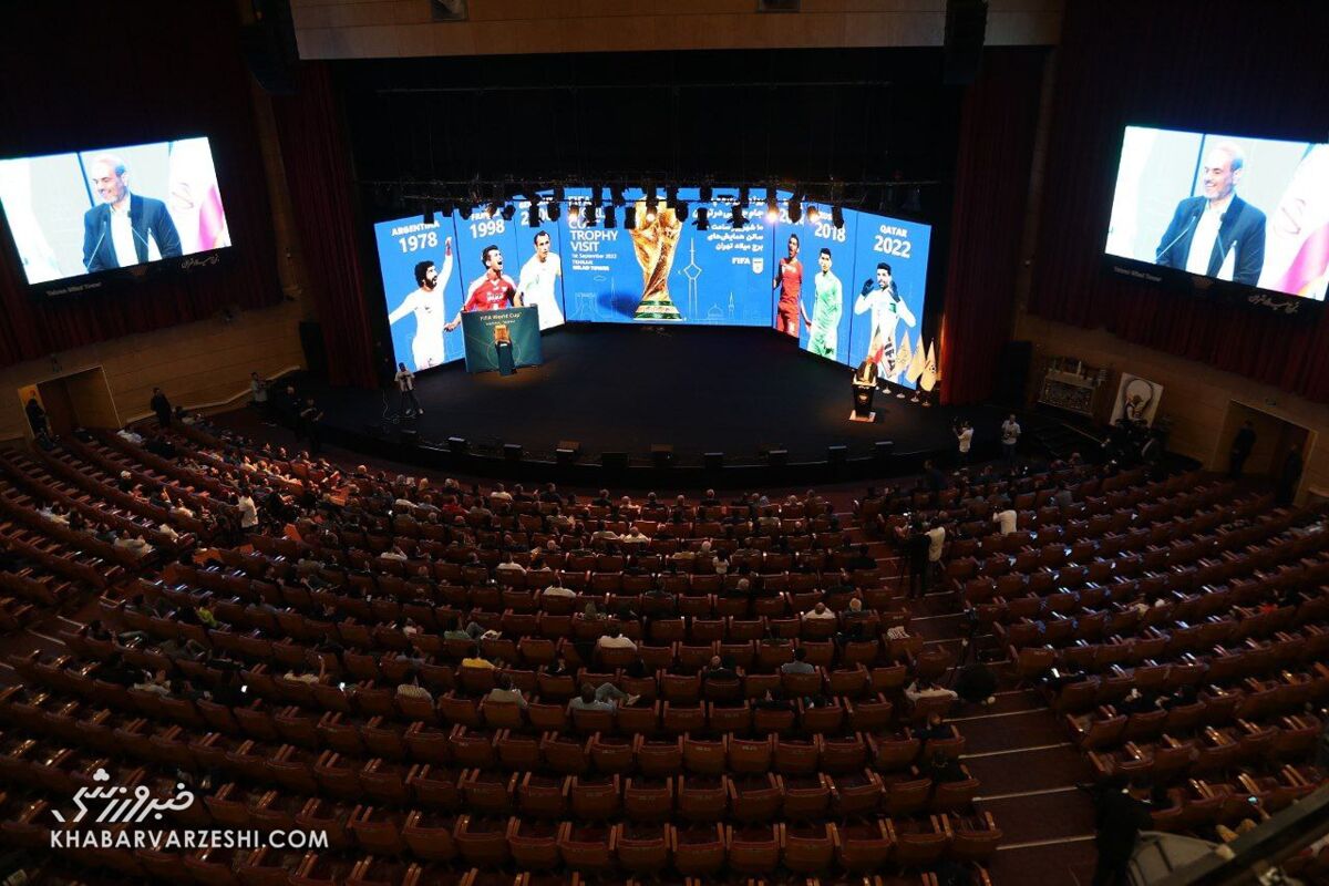 واکنش عجیب خیابانی به بینظمی در مراسم کاپ جام جهانی/ اصلا خاک بر سر من!