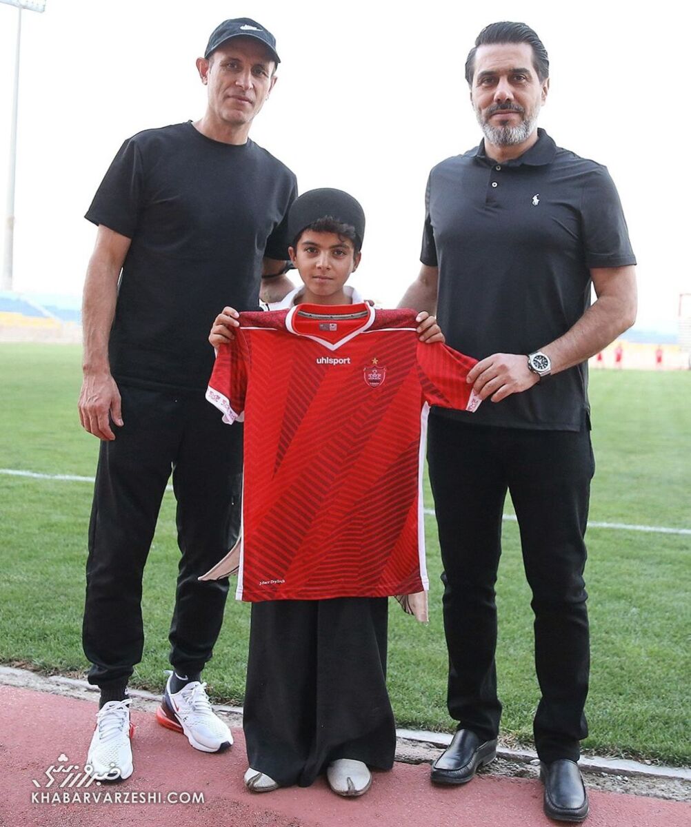 تمرین و ریکاوری پرسپولیسیها زیر نظر گل محمدی/ سرخپوشان یک مهمان ویژه داشتند