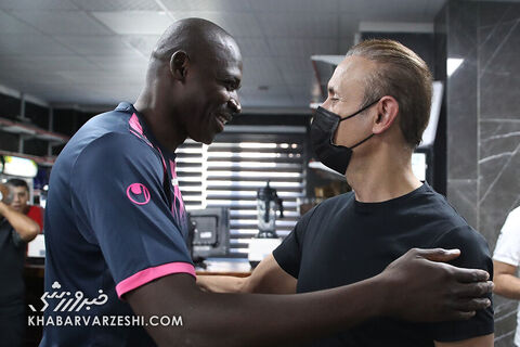 یحیی گلمحمدی و شیخ دیاباته؛ تمرین پرسپولیس در سالن (11 شهریور 1401)