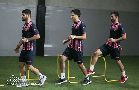 محمد عمری، محمدمهدی احمدی و سعید صادقی؛ تمرین پرسپولیس در سالن (11 شهریور 1401)