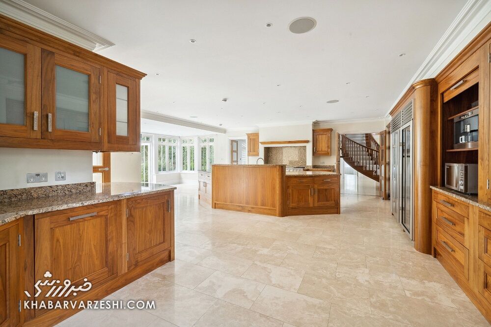 عمارت لوکس اسطوره آبیها برای فروش/ تصاویر این ملک خیرهکننده را ببینید