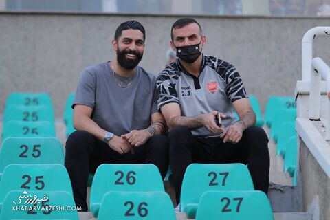 سیدجلال حسینی و امیرحسین فشنگچی؛ هوادار - پرسپولیس