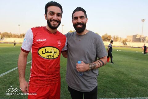 سیامک نعمتی و امیرحسین فشنگچی؛ هوادار - پرسپولیس