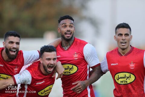 شادی گل یورگن لوکادیا؛ هوادار - پرسپولیس