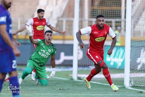 شادی گل یورگن لوکادیا؛ هوادار - پرسپولیس