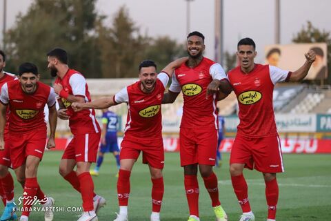 شادی گل یورگن لوکادیا؛ هوادار - پرسپولیس