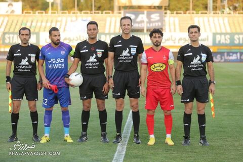 امید عالیشاه، معین عباسیان و بیژن حیدری (داور)؛ هوادار - پرسپولیس