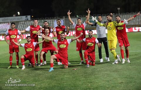 شادی بازیکنان پرسپولیس؛ هوادار - پرسپولیس