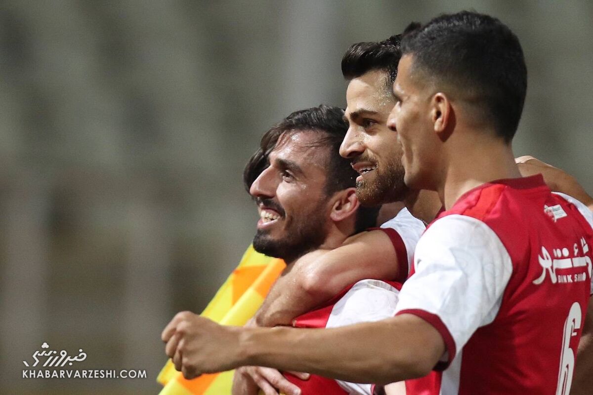 لوکادیا کنار همین بازیکن معمولی آقای گل می شود/ ویژگی سعید صادقی گلسازی و گلزنی نیست/ پرسپولیس یک بازیکن عاقل دارد