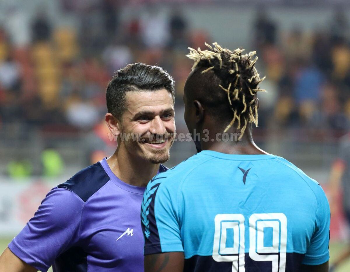 عکس| سورپرایز وریا غفوری به دست یک پرسپولیسی