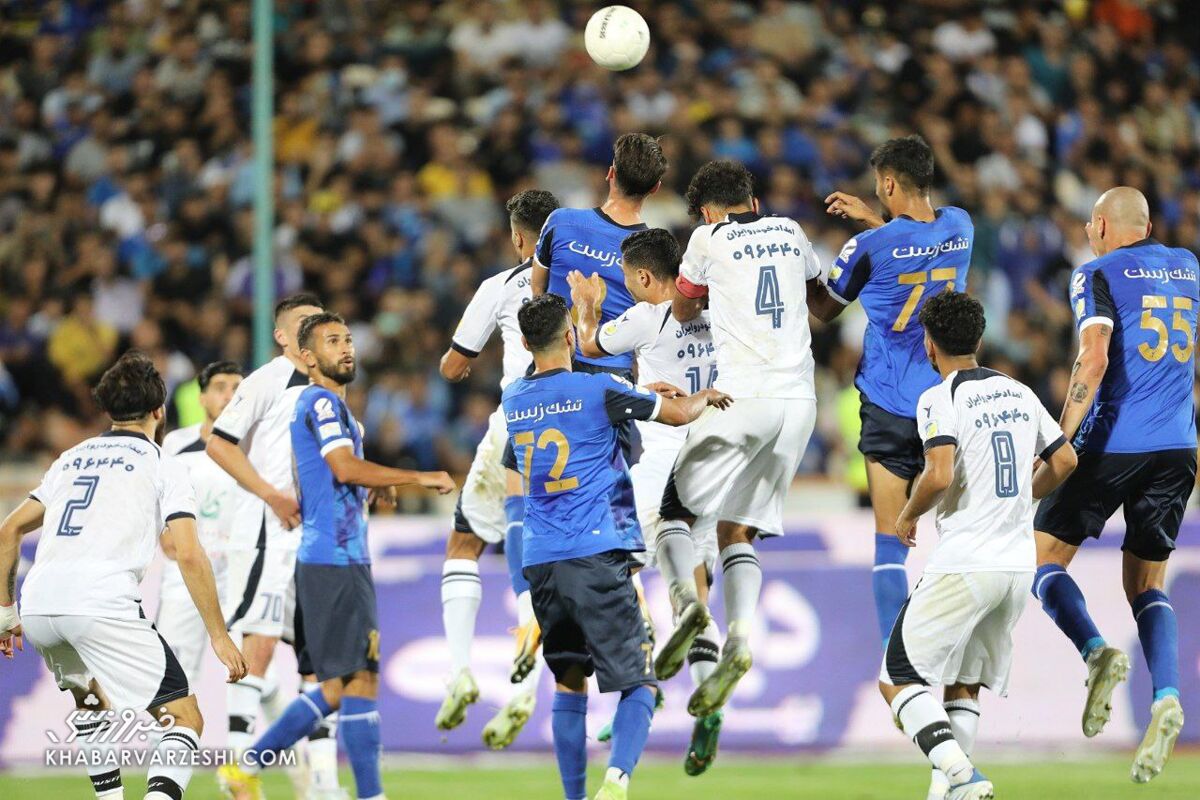 میتوانم ۱۰۰۰تا ایراد از تیم ساپینتو بگیرم/ آقای سرمربی! تو پولت را میگیری و میروی ولی ما اینجا زندگی میکنیم/ زود است به بازیکن بگویید بیغیرت!