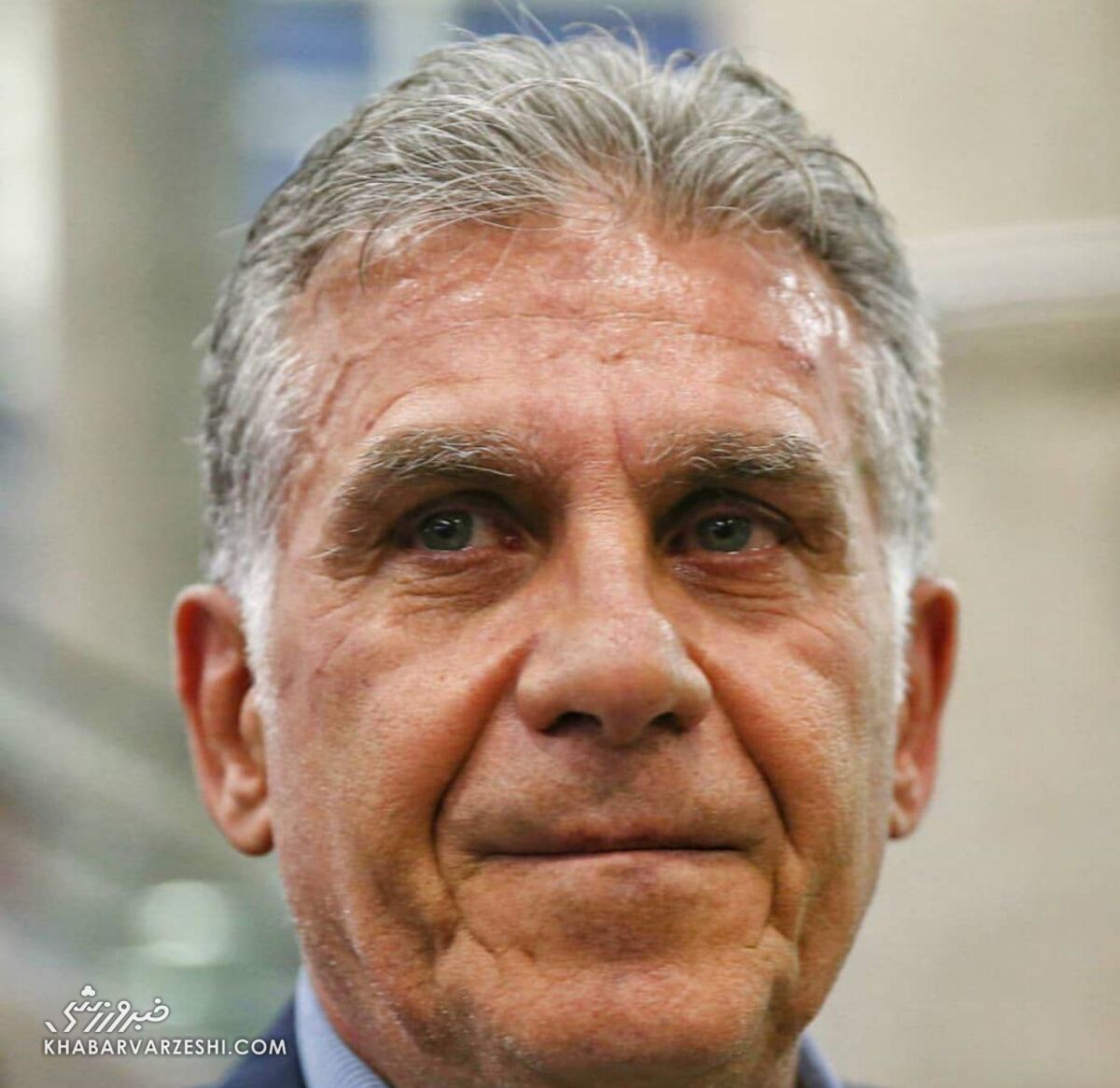 تصاویر| لحظه های احساسی کی روش و شاگردانش با چشمان گریان/ وقتی همه فکر می کردند این آخرین دیدار است!