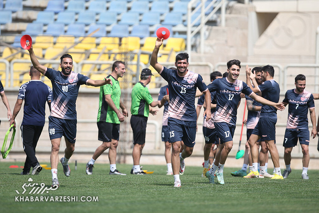 تکلیف یک جای خالی پرسپولیس مشخص شد/ یحیی باز هم بازیکن جدید می خرد؟